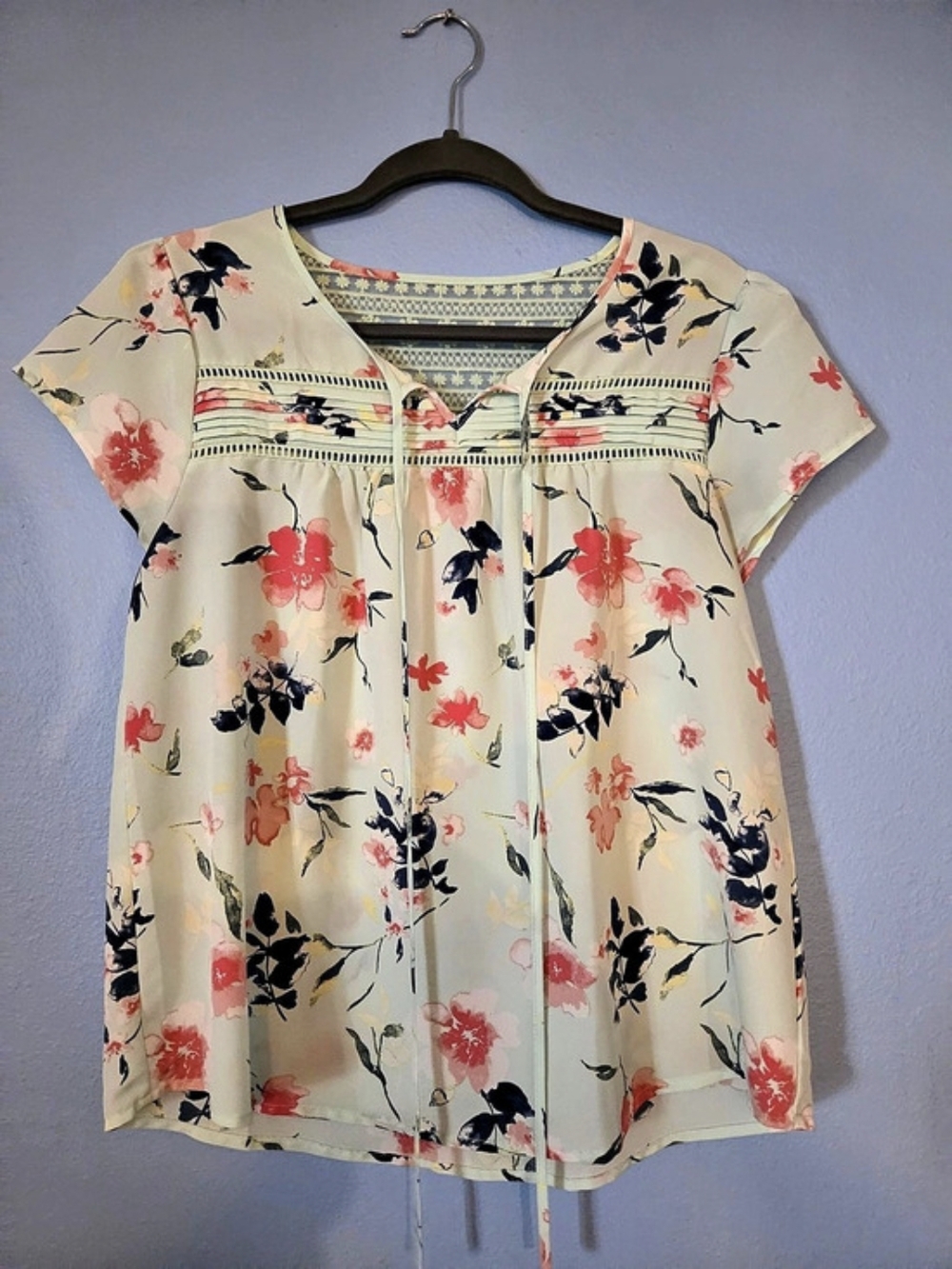 MINE L Floral Blouse in Green & Pink Like New